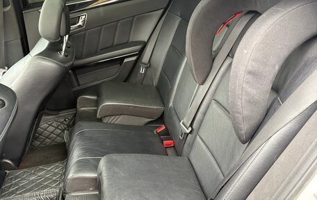 Mercedes-Benz E-Класс, 2010 год, 1 500 000 рублей, 9 фотография