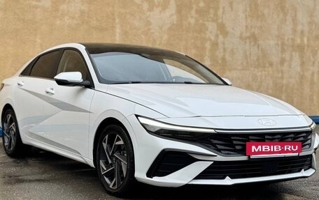 Hyundai Elantra, 2023 год, 2 050 000 рублей, 3 фотография