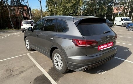 Volkswagen Touareg III, 2019 год, 4 000 000 рублей, 7 фотография