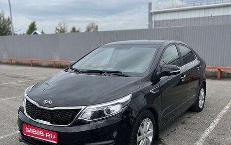 KIA Rio III рестайлинг, 2015 год, 895 000 рублей, 1 фотография
