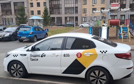 KIA Rio III рестайлинг, 2015 год, 570 000 рублей, 2 фотография