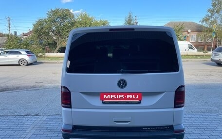 Volkswagen Multivan T6 рестайлинг, 2018 год, 5 400 000 рублей, 14 фотография