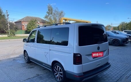 Volkswagen Multivan T6 рестайлинг, 2018 год, 5 400 000 рублей, 15 фотография