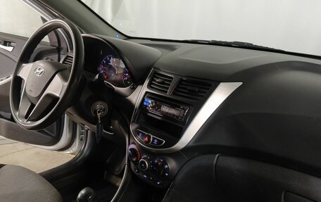 Hyundai Solaris II рестайлинг, 2013 год, 549 000 рублей, 7 фотография