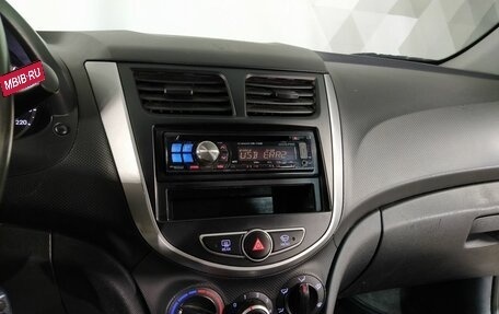 Hyundai Solaris II рестайлинг, 2013 год, 549 000 рублей, 13 фотография
