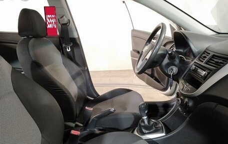 Hyundai Solaris II рестайлинг, 2013 год, 549 000 рублей, 14 фотография