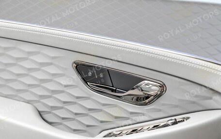 Bentley Continental GT, 2025 год, 46 900 000 рублей, 15 фотография