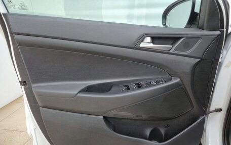 Hyundai Tucson III, 2018 год, 2 100 000 рублей, 7 фотография