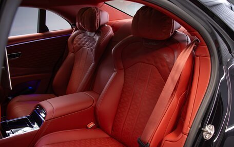 Bentley Flying Spur, 2025 год, 48 500 000 рублей, 19 фотография