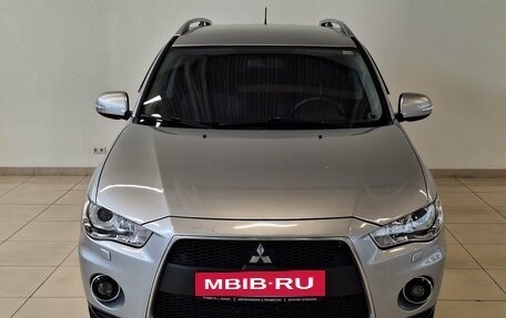 Mitsubishi Outlander III рестайлинг 3, 2010 год, 850 000 рублей, 2 фотография