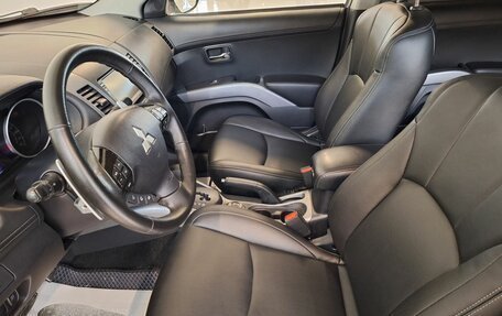 Mitsubishi Outlander III рестайлинг 3, 2010 год, 850 000 рублей, 12 фотография