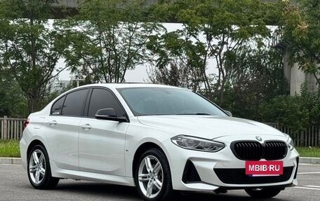 BMW 1 серия, 2022 год, 1 600 000 рублей, 3 фотография