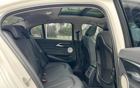 BMW 1 серия, 2022 год, 1 600 000 рублей, 18 фотография