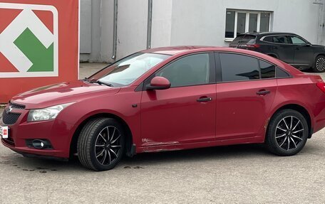 Chevrolet Cruze II, 2011 год, 670 000 рублей, 3 фотография