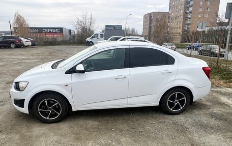 Chevrolet Aveo III, 2014 год, 700 000 рублей, 2 фотография