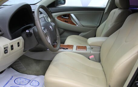 Toyota Camry, 2010 год, 995 000 рублей, 16 фотография