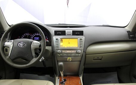 Toyota Camry, 2010 год, 995 000 рублей, 17 фотография