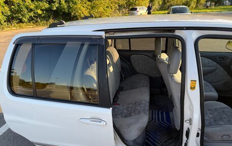 Toyota Raum I, 1998 год, 350 000 рублей, 12 фотография