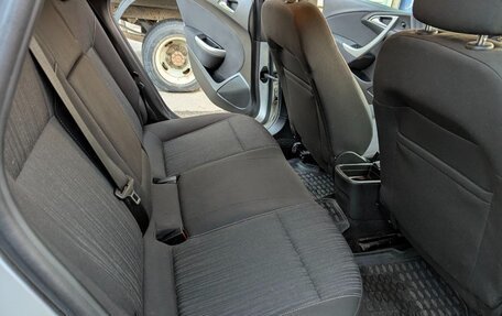 Opel Astra J, 2010 год, 700 000 рублей, 17 фотография