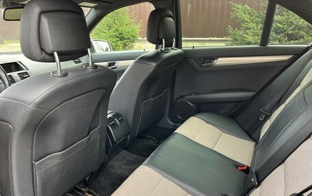 Mercedes-Benz C-Класс, 2010 год, 1 250 000 рублей, 11 фотография