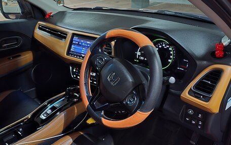 Honda Vezel, 2018 год, 1 790 000 рублей, 15 фотография
