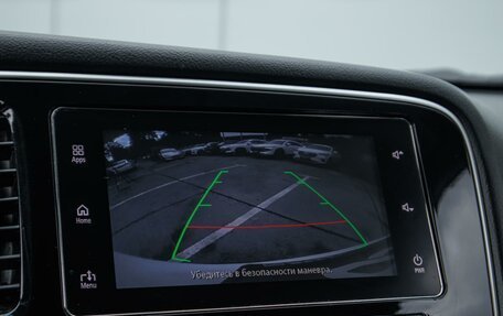 Mitsubishi Outlander III рестайлинг 3, 2019 год, 2 399 000 рублей, 17 фотография