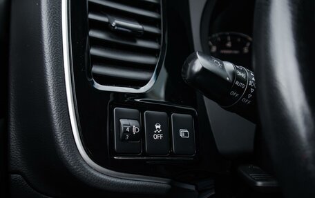 Mitsubishi Outlander III рестайлинг 3, 2019 год, 2 399 000 рублей, 24 фотография