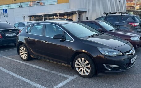 Opel Astra J, 2013 год, 795 000 рублей, 2 фотография