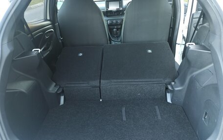 Toyota Yaris, 2020 год, 1 430 000 рублей, 16 фотография