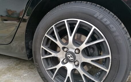 Hyundai Solaris II рестайлинг, 2011 год, 780 000 рублей, 6 фотография