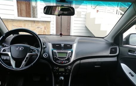 Hyundai Solaris II рестайлинг, 2011 год, 780 000 рублей, 9 фотография