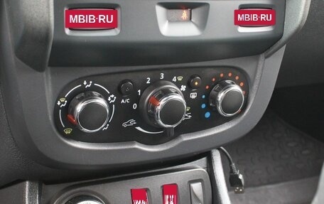 Renault Duster I рестайлинг, 2015 год, 979 000 рублей, 13 фотография