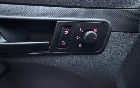 Volkswagen Caddy III рестайлинг, 2012 год, 880 000 рублей, 18 фотография