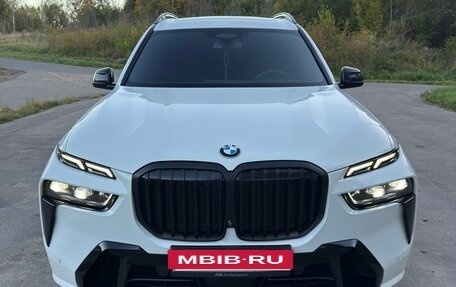 BMW X7, 2022 год, 13 700 000 рублей, 2 фотография