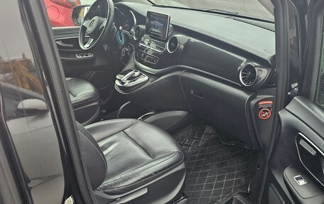 Mercedes-Benz V-Класс, 2019 год, 5 500 000 рублей, 3 фотография