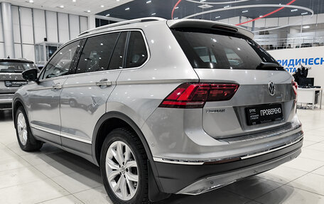 Volkswagen Tiguan II, 2018 год, 2 950 000 рублей, 11 фотография