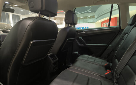 Volkswagen Tiguan II, 2018 год, 2 950 000 рублей, 16 фотография