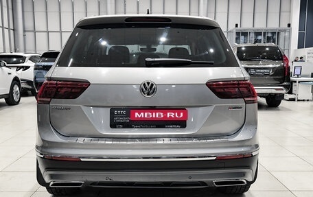 Volkswagen Tiguan II, 2018 год, 2 950 000 рублей, 10 фотография