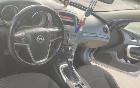 Opel Insignia II рестайлинг, 2010 год, 675 000 рублей, 11 фотография