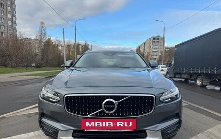 Volvo V90 Cross Country I рестайлинг, 2018 год, 3 170 000 рублей, 3 фотография