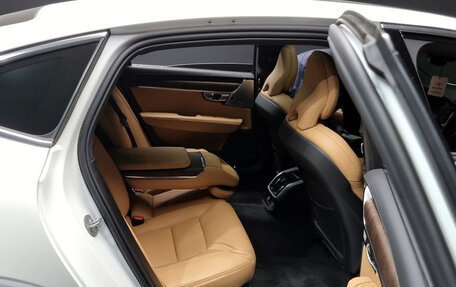 Volvo S90 II рестайлинг, 2023 год, 3 100 000 рублей, 12 фотография