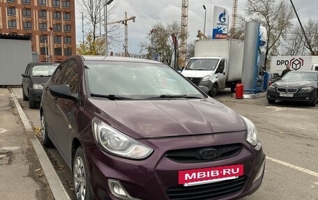 Hyundai Solaris II рестайлинг, 2013 год, 600 000 рублей, 2 фотография