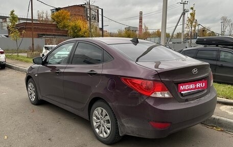 Hyundai Solaris II рестайлинг, 2013 год, 600 000 рублей, 3 фотография