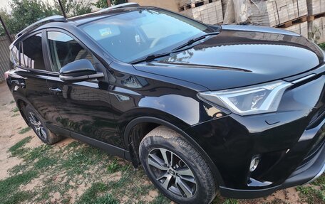 Toyota RAV4, 2017 год, 2 025 000 рублей, 1 фотография