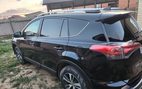 Toyota RAV4, 2017 год, 2 025 000 рублей, 2 фотография