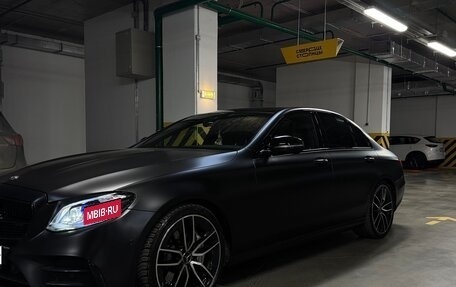 Mercedes-Benz E-Класс AMG, 2019 год, 7 400 000 рублей, 3 фотография