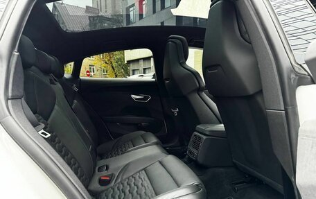 Audi e-tron GT, 2021 год, 8 475 000 рублей, 12 фотография