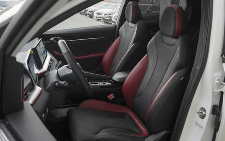 Geely Coolray I, 2023 год, 2 299 000 рублей, 10 фотография