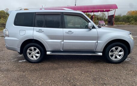 Mitsubishi Pajero IV, 2010 год, 1 745 000 рублей, 4 фотография