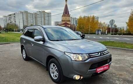 Mitsubishi Outlander III рестайлинг 3, 2012 год, 1 280 000 рублей, 1 фотография